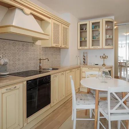 Shabby Leni Apartment *